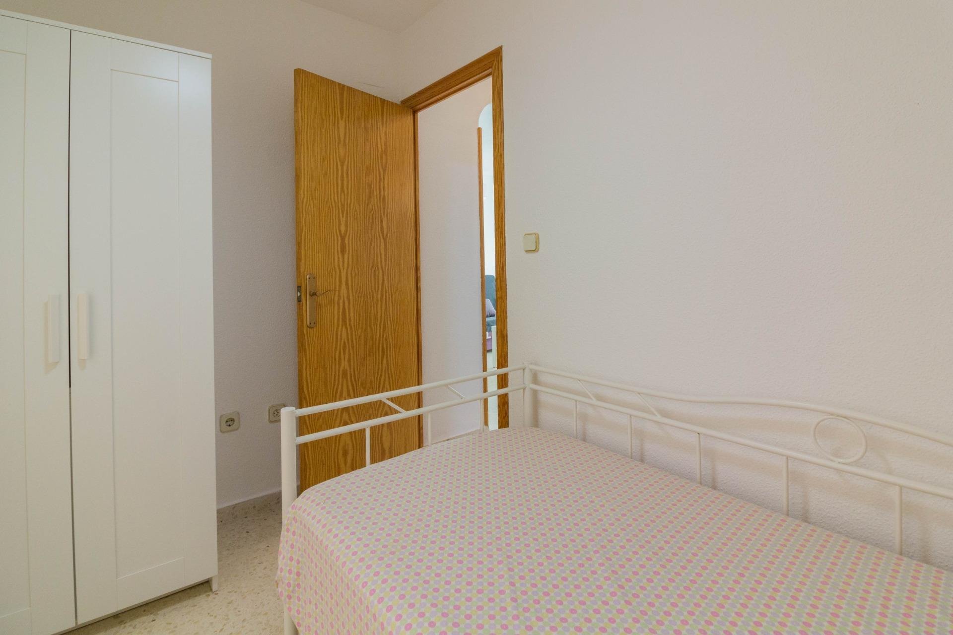 Alquiler a largo plazo - Apartamento - Guardamar del Segura - Avenidad cervante