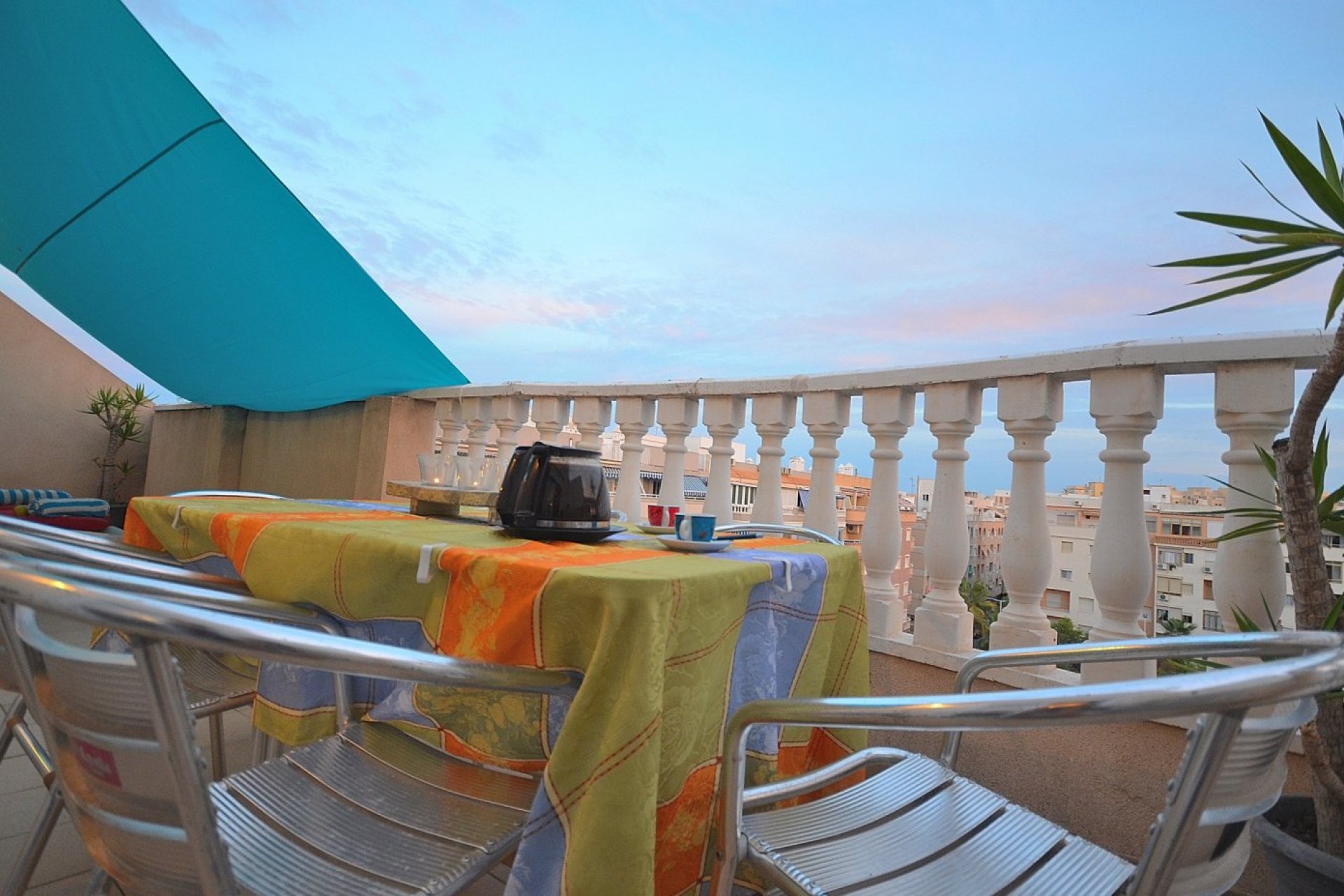 Alquiler a largo plazo - Ático - Torrevieja - Playa del Cura