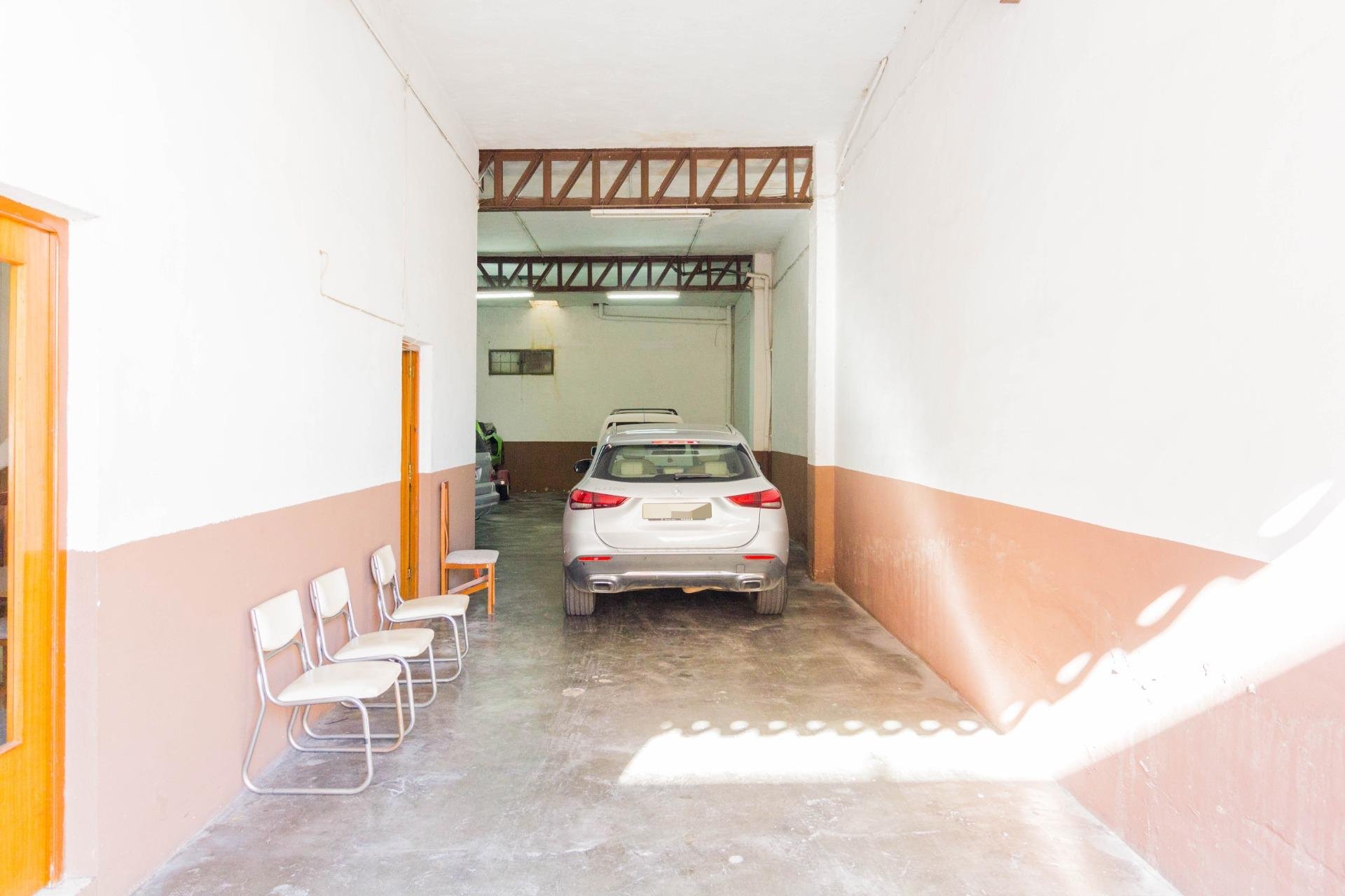 Alquiler a largo plazo - Local comercial - Cox - Centro