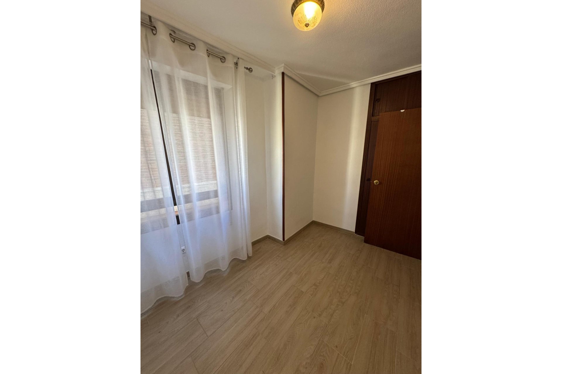 Alquiler a largo plazo - Piso - Orihuela - Zona Centro