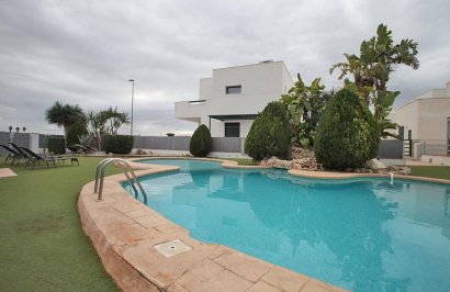 Bungalow - Resale - Daya Nueva - Comunidad valenciana