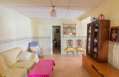 Casa - Resale - Redován - 04107