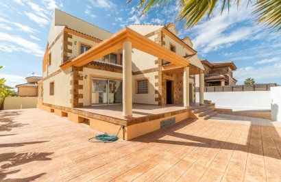 Chalet - Resale - Torrevieja - Aguas nuevas 2