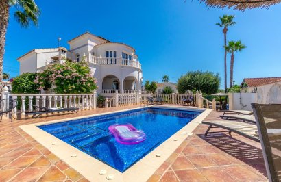 Chalet - Resale - Torrevieja - La Siesta - El Salado - Torreta