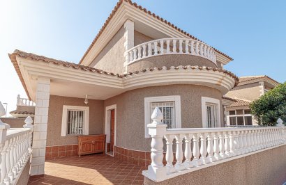 Inmueble singular - Resale - Torrevieja - Los altos