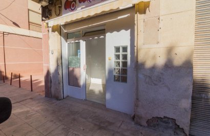 Local comercial - Alquiler a largo plazo - Orihuela - Barrio de la Ocarasa