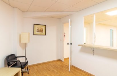 Local comercial - Location à long terme - Orihuela - 01518.