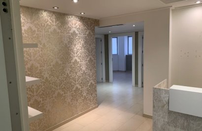 Local comercial - Resale - Torrevieja - 2-localapolo