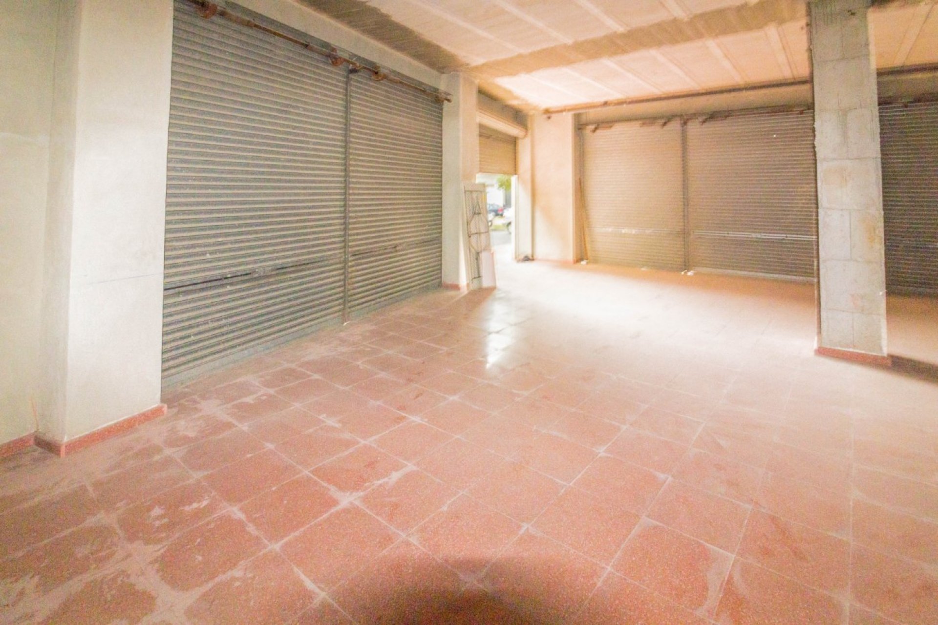 Location à long terme - Local comercial - Callosa de Segura - AVDA- JUAN PABLO II