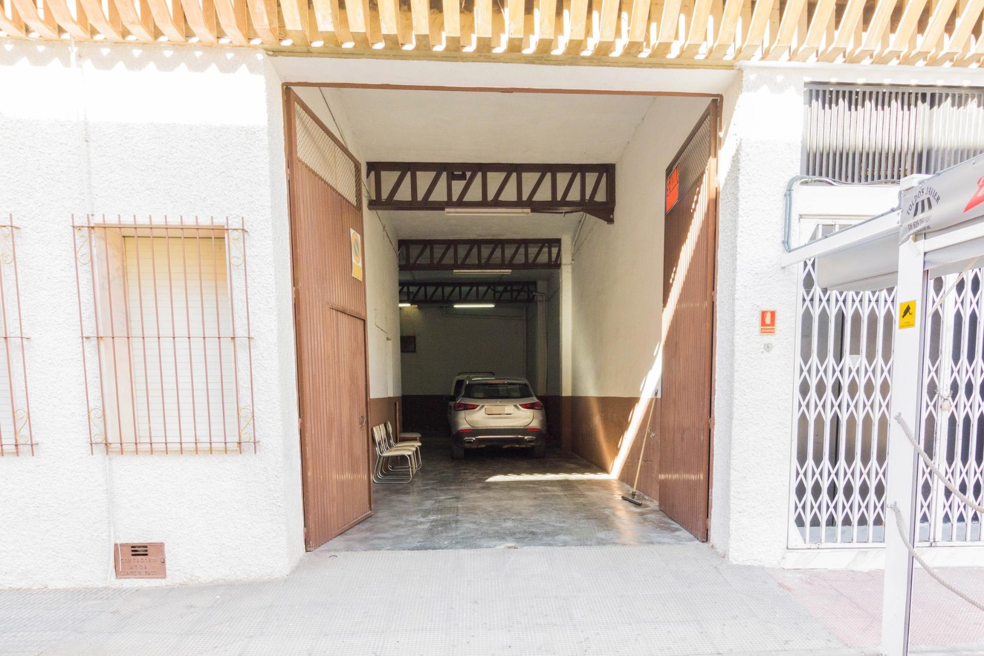 Location à long terme - Local comercial - Cox - Centro