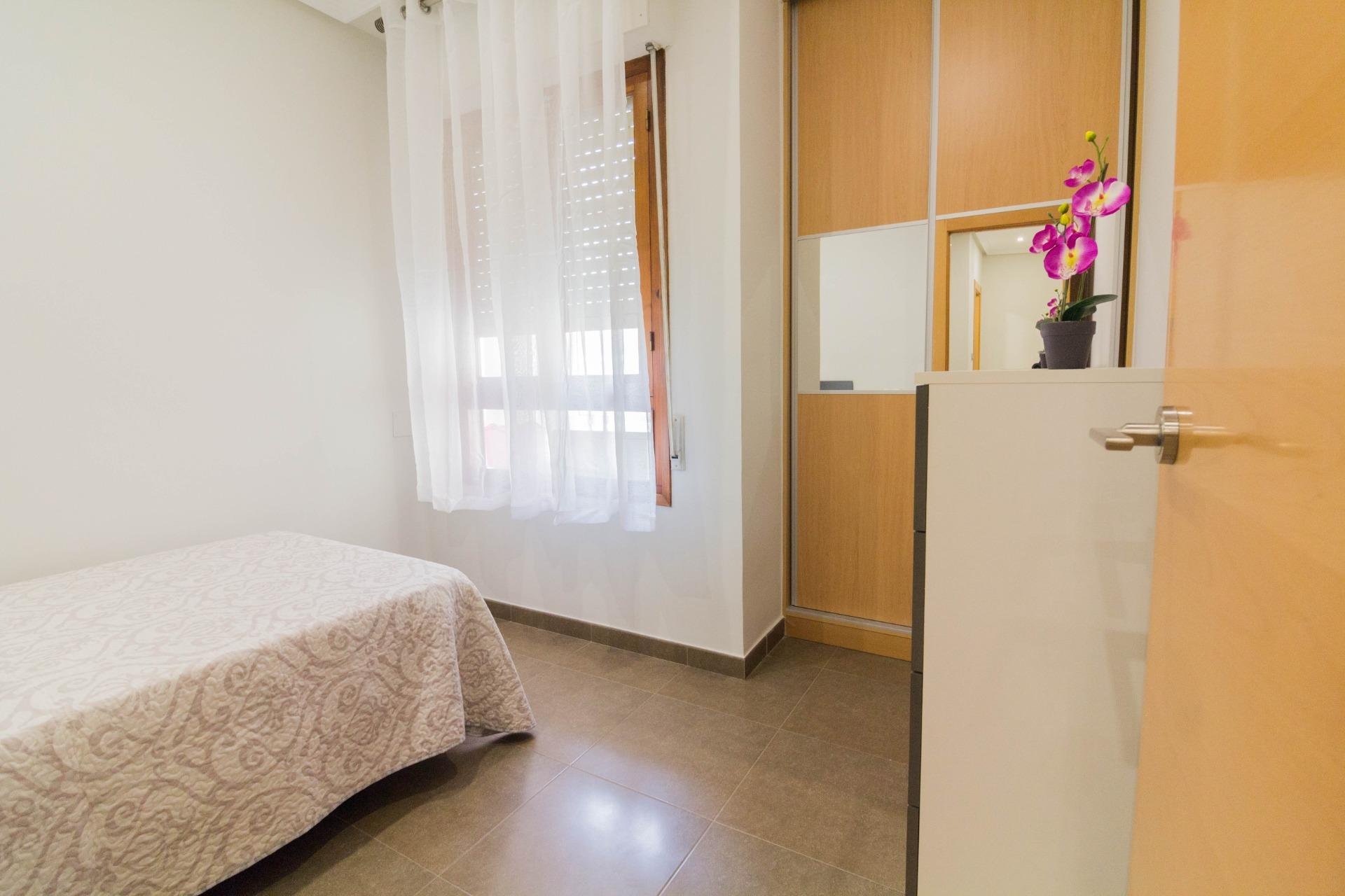 Location à long terme - Piso - Redován - Ayuntamiento