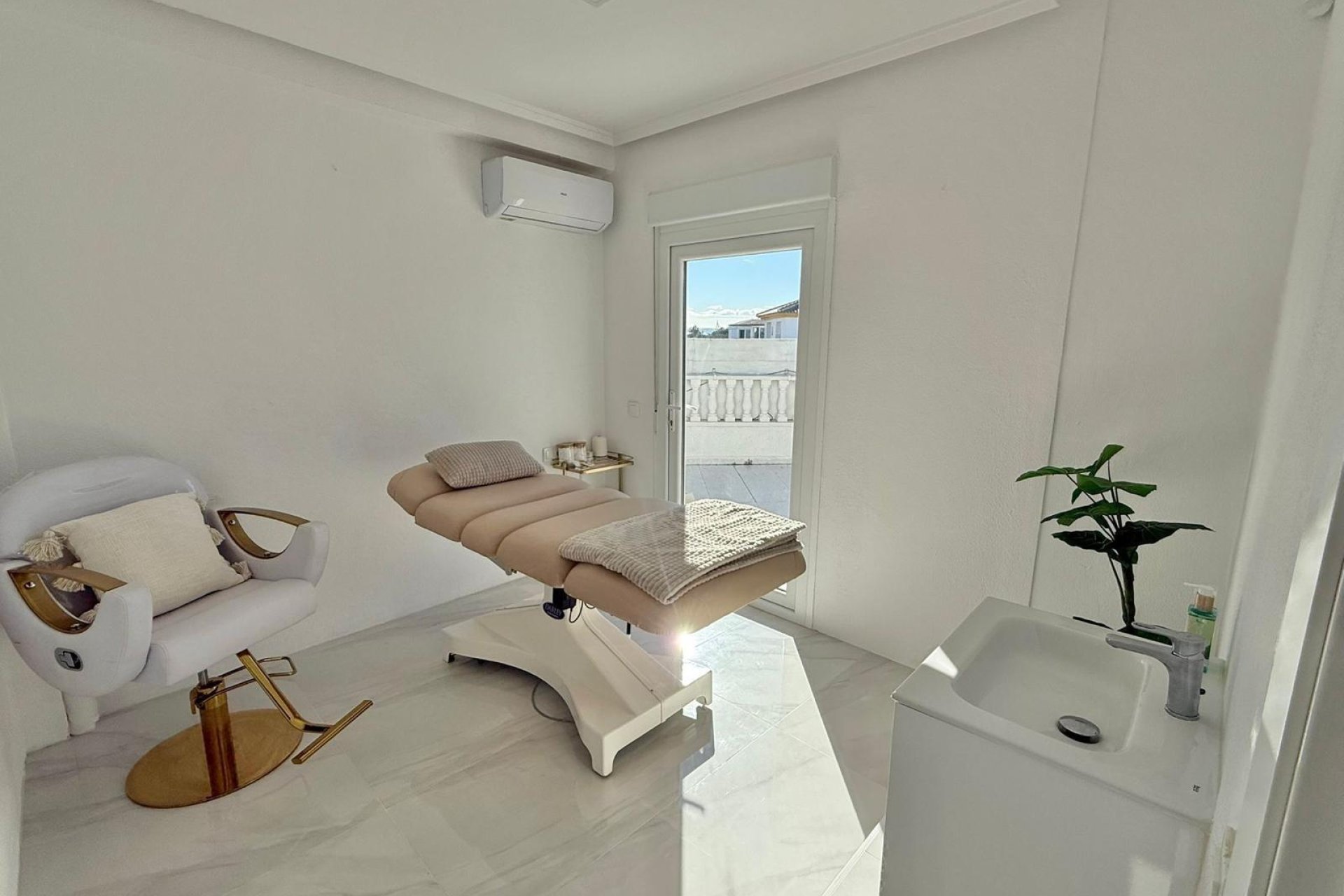 Long Term Rental - Negocio - Ciudad quesada - Lo pepin