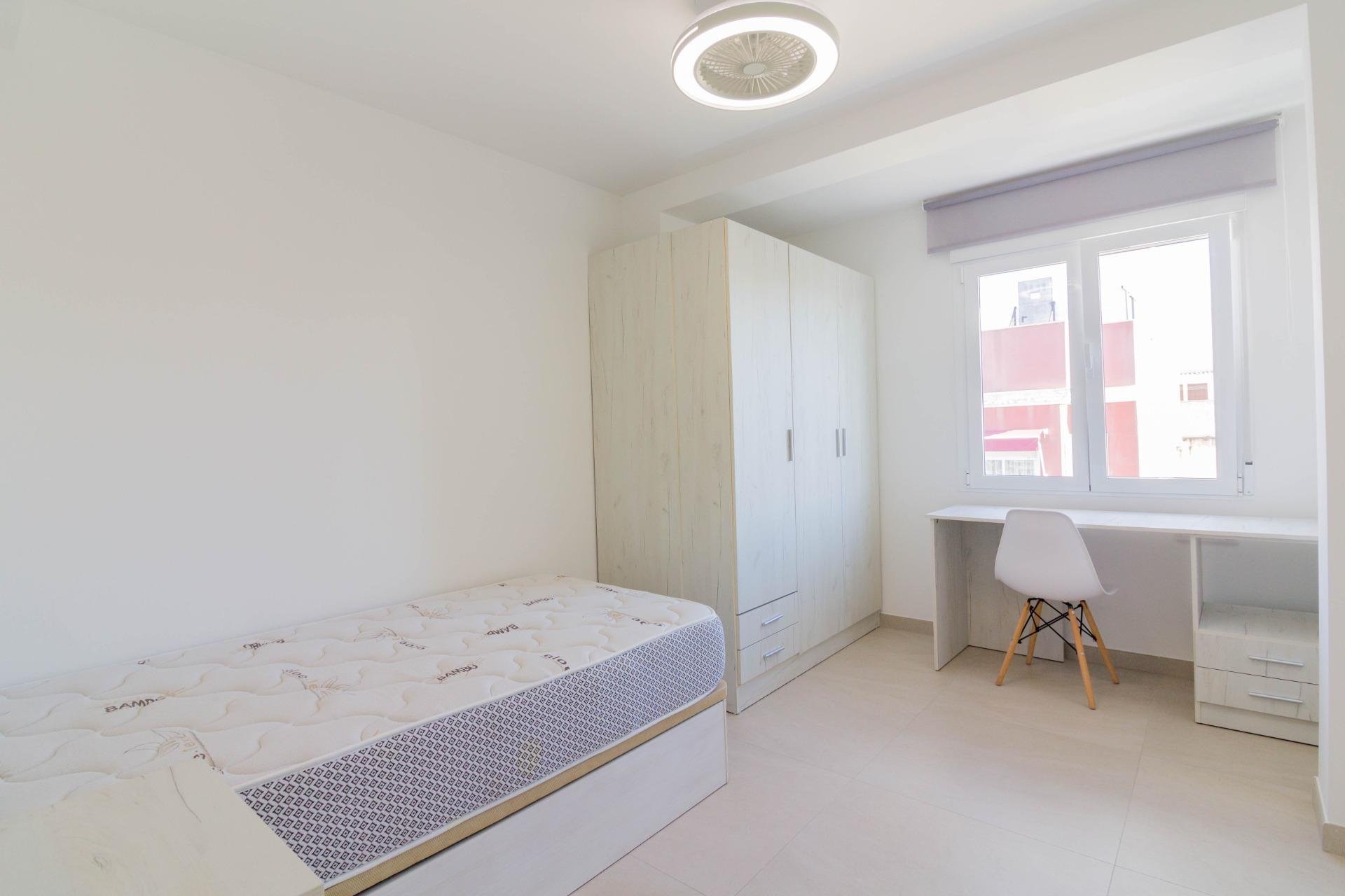 Long Term Rental - Piso - Elche - Plaza Crevillente-Juzgados