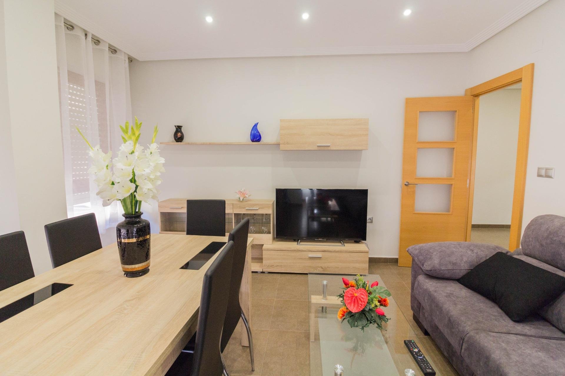 Long Term Rental - Piso - Redován - Ayuntamiento