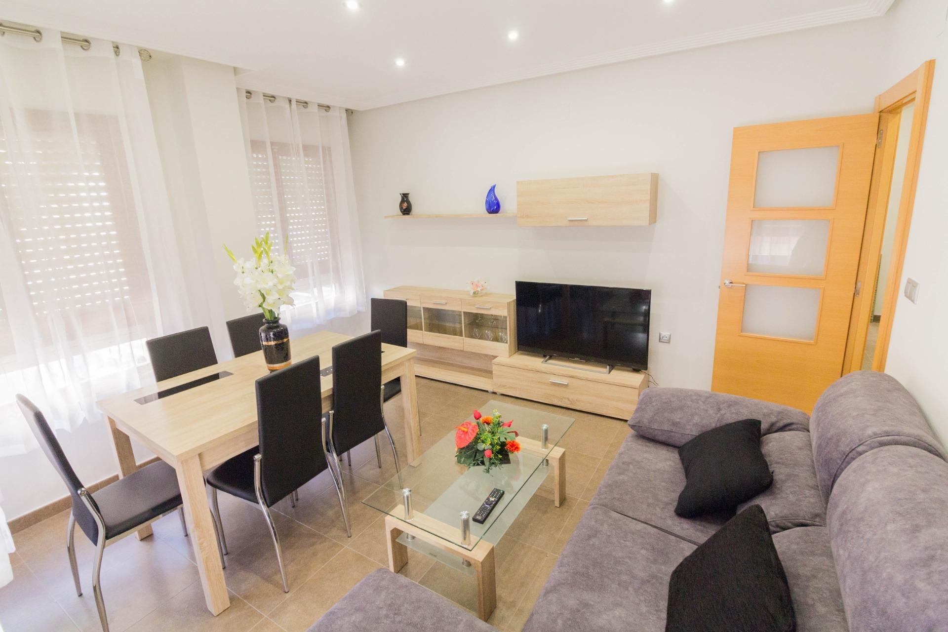 Long Term Rental - Piso - Redován - Ayuntamiento