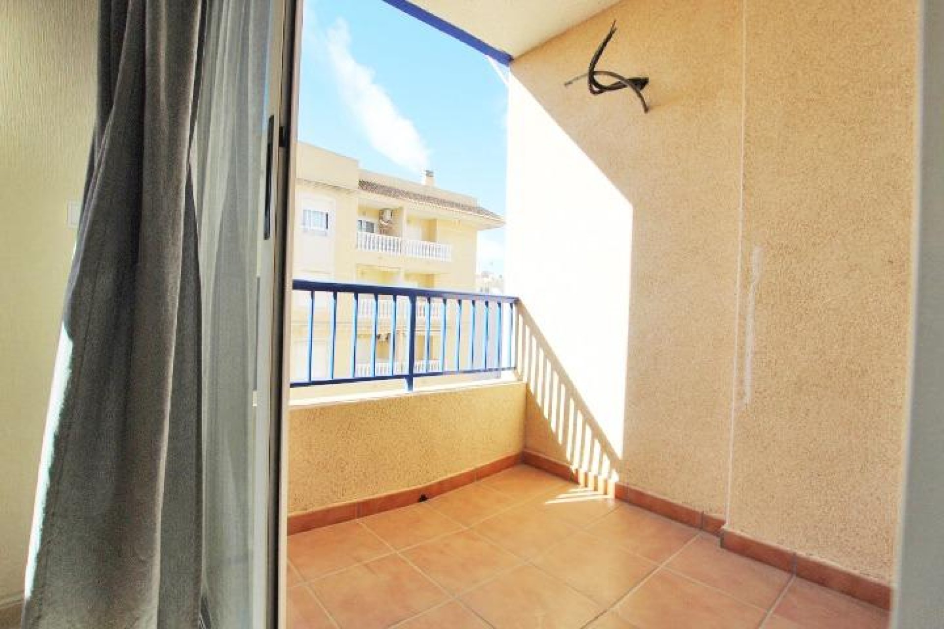 Resale - Apartamento - Guardamar del Segura - CENTRO