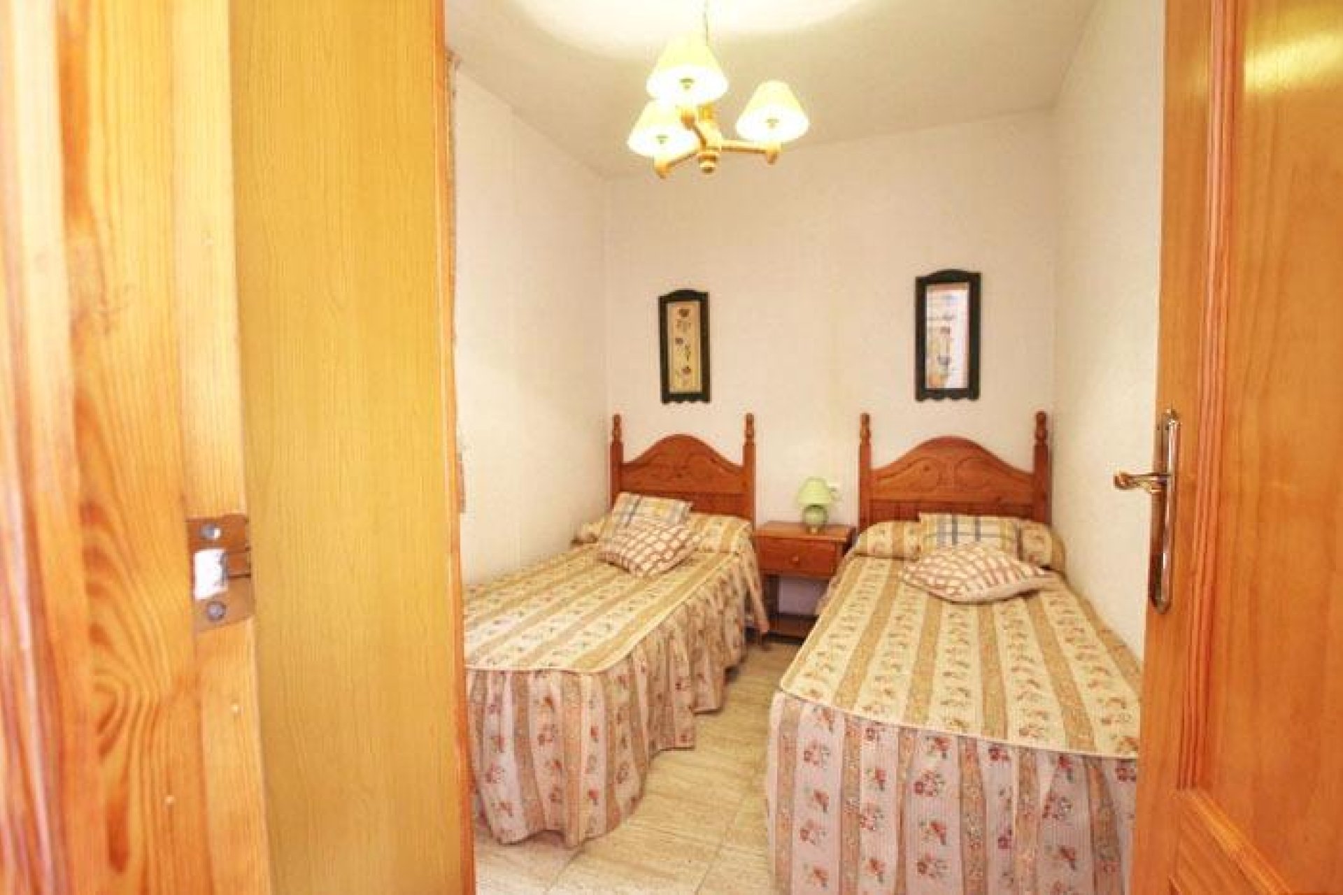 Resale - Apartamento - Guardamar del Segura - CENTRO