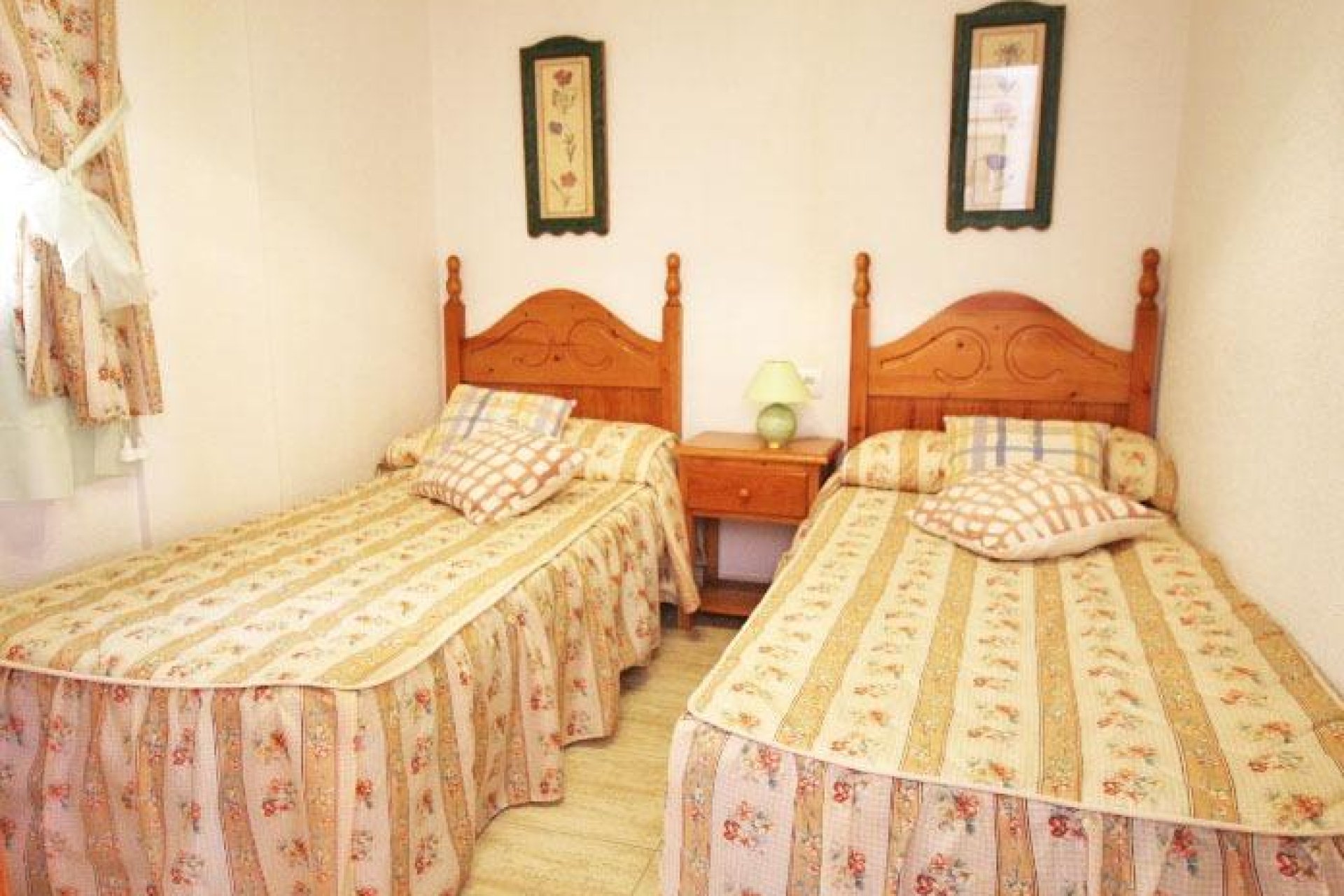 Resale - Apartamento - Guardamar del Segura - CENTRO