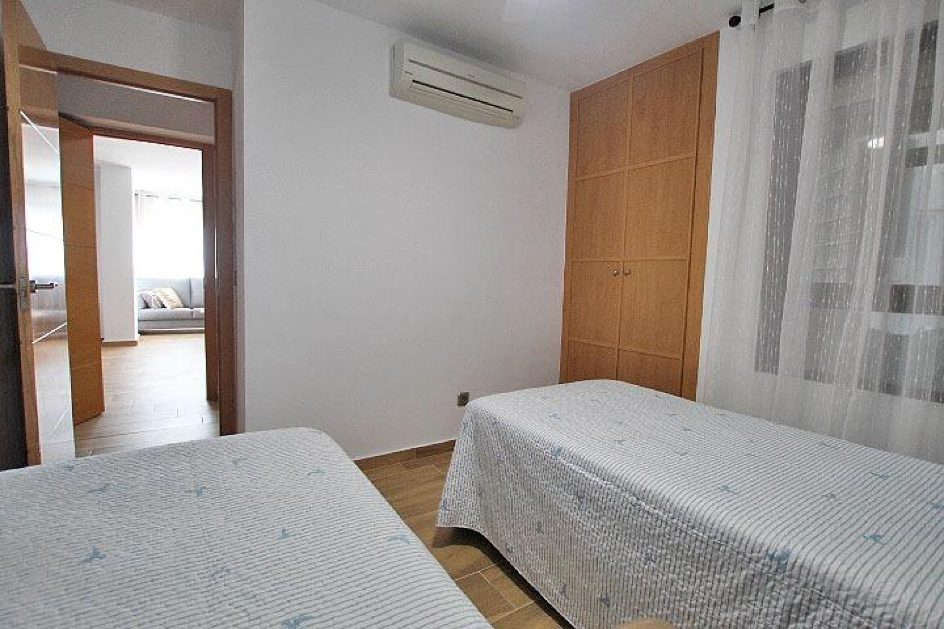 Resale - Apartamento - Guardamar del Segura - Pueblo