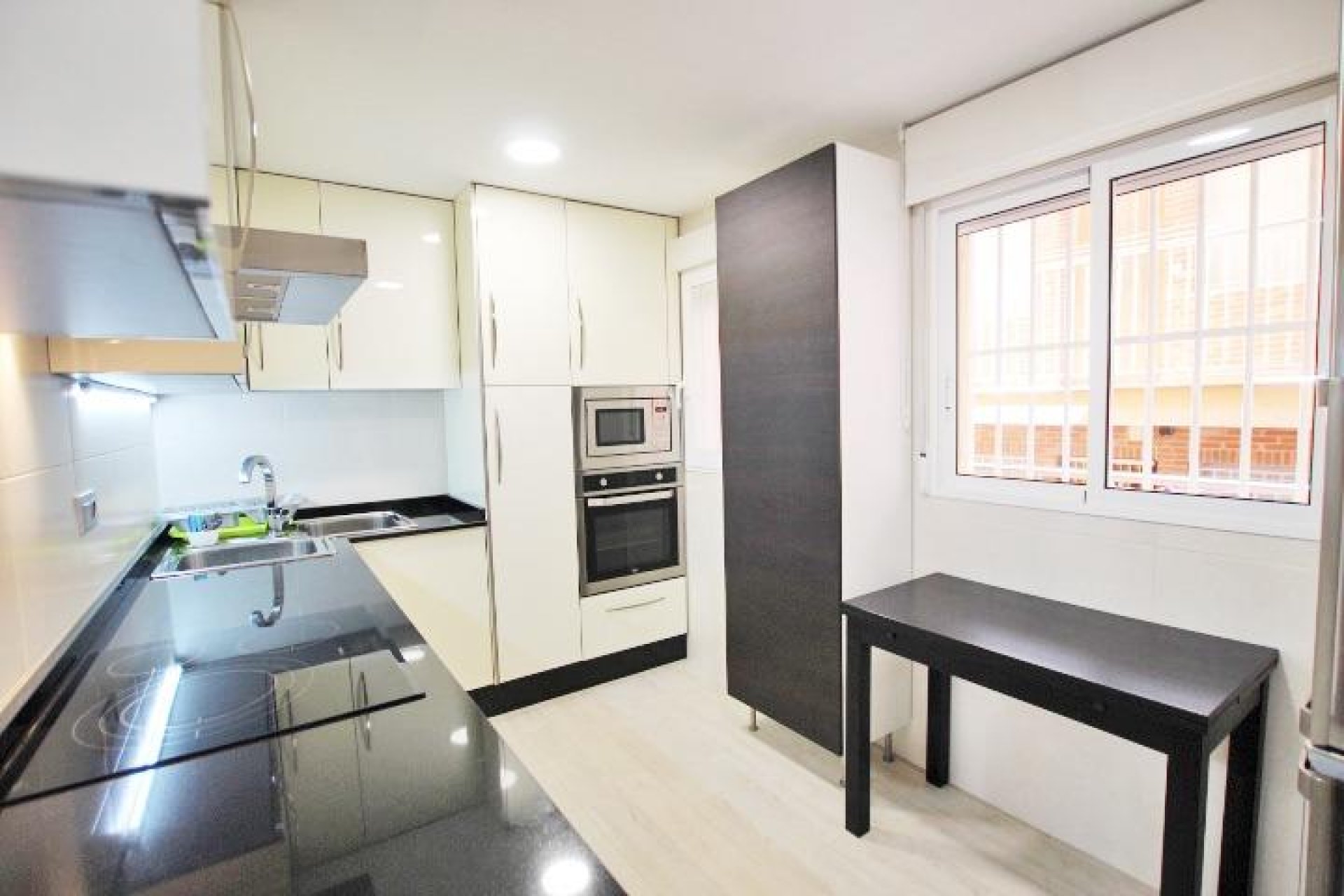 Resale - Apartamento - Guardamar del Segura - Pueblo