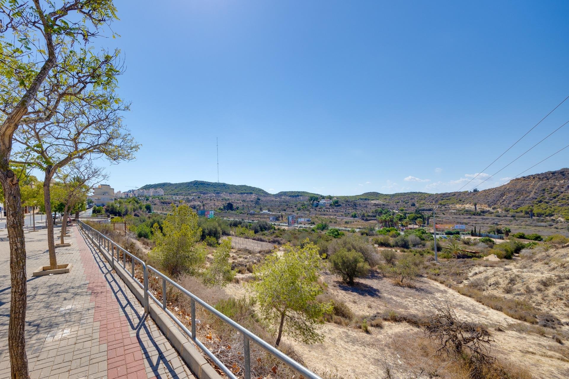 Resale - Apartamento - Guardamar del Segura - Pueblo