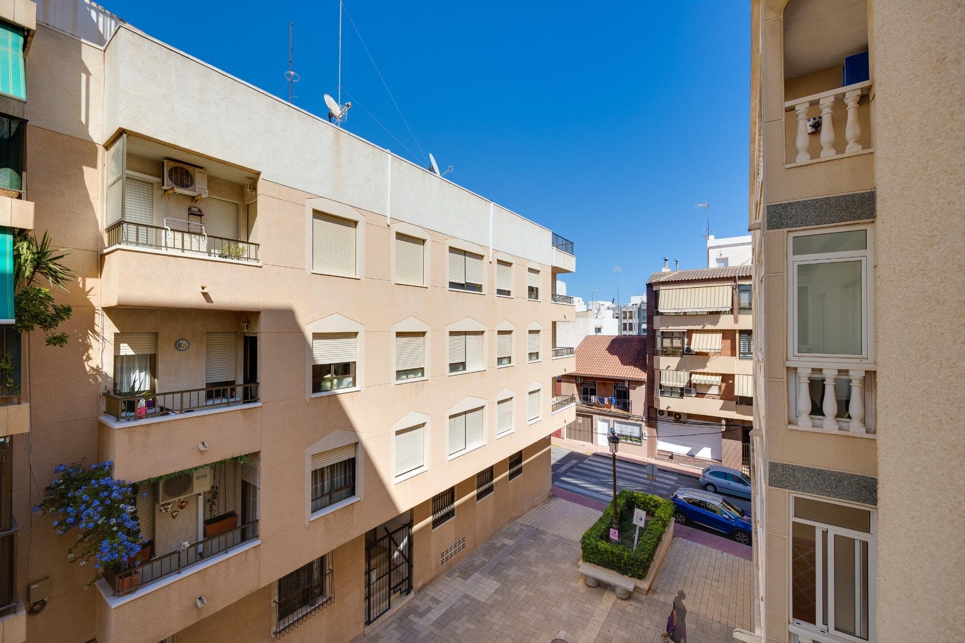 Resale - Apartamento - Guardamar del Segura - Pueblo