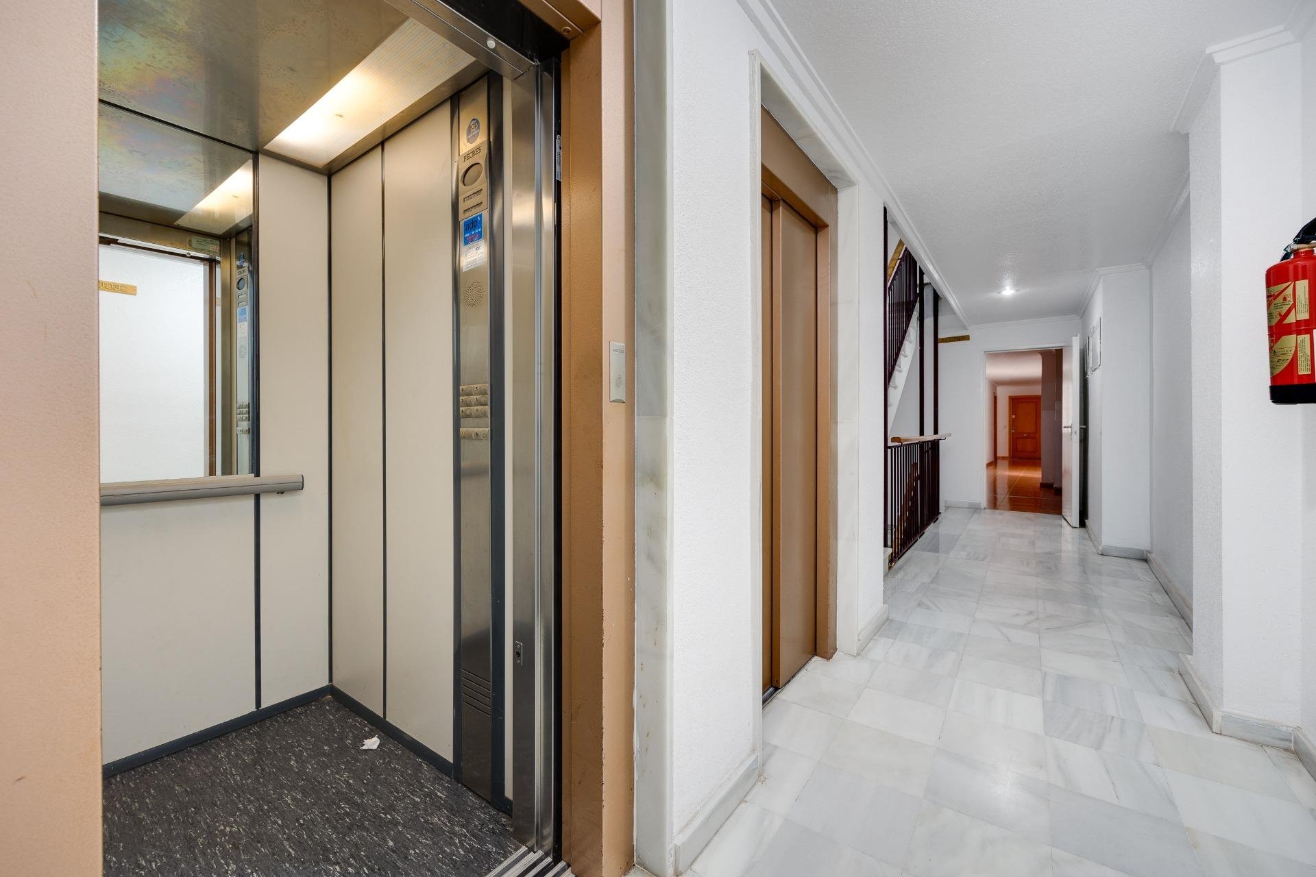 Resale - Apartamento - Guardamar del Segura - Pueblo