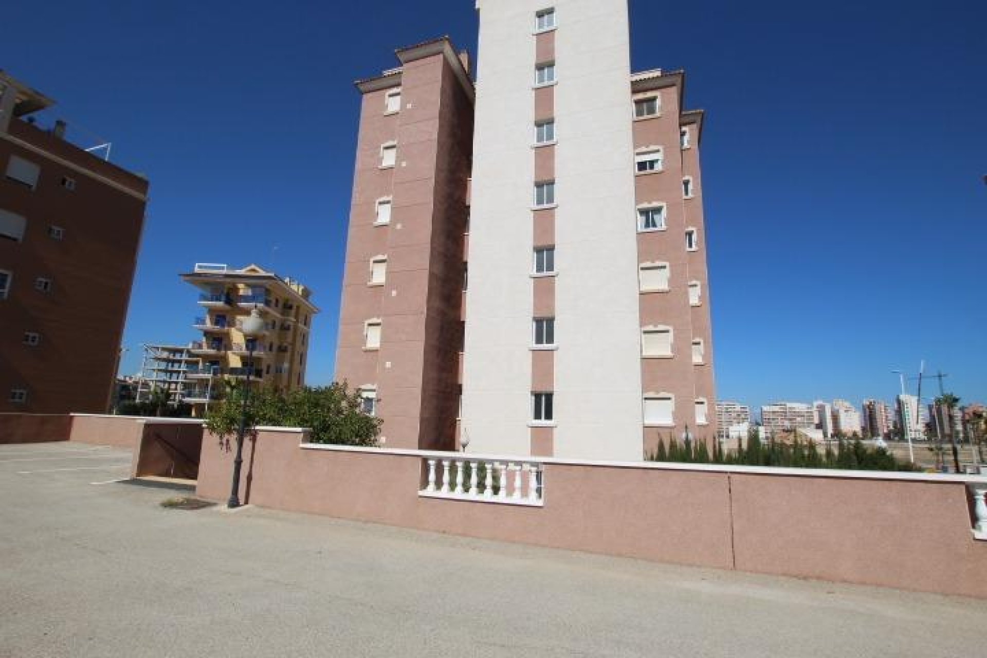 Resale - Apartamento - Guardamar del Segura - puerto deportivo