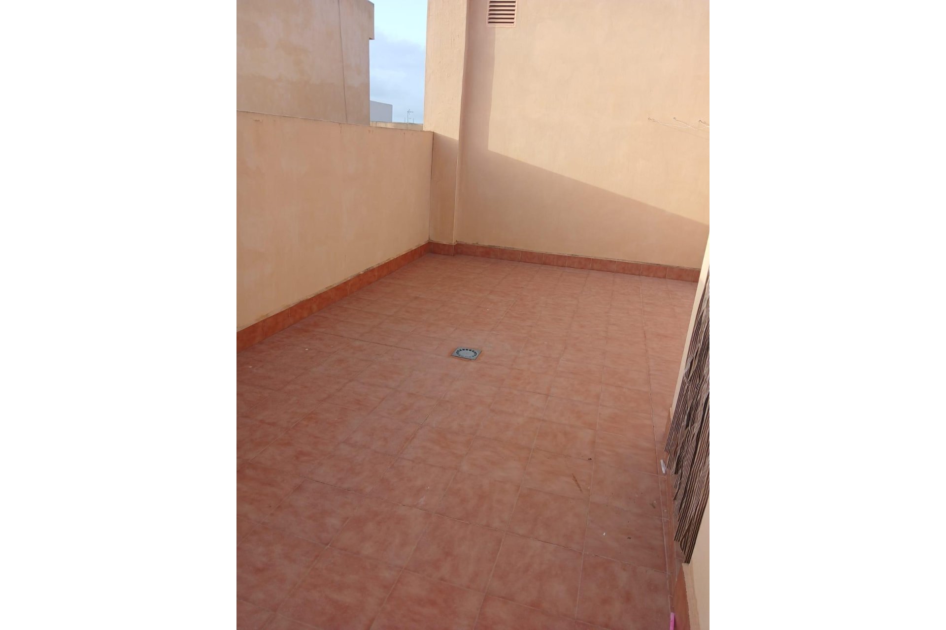 Resale - Apartamento - Los Alcázares - Centro