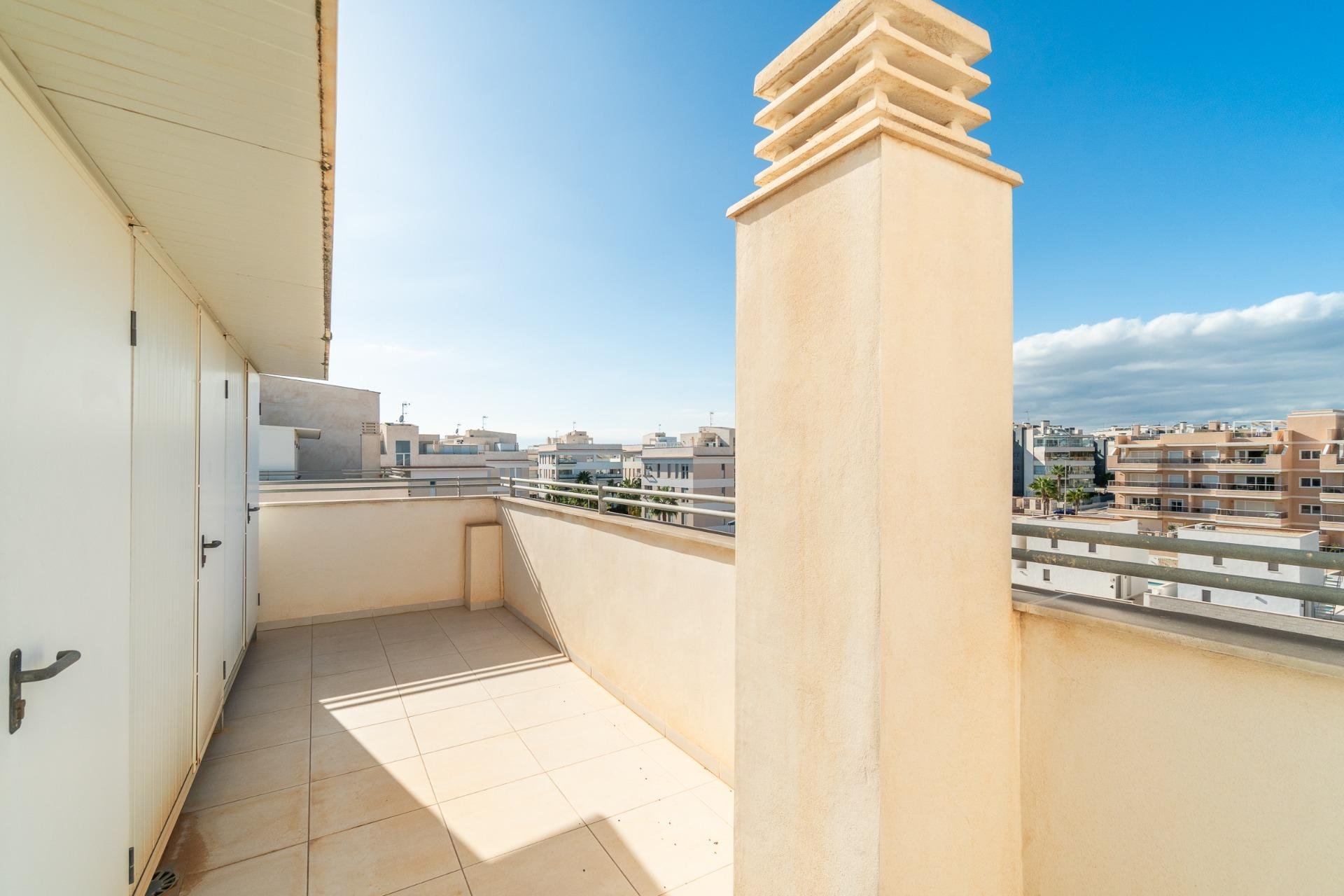 Resale - Apartamento - Orihuela Costa - Los Dolses