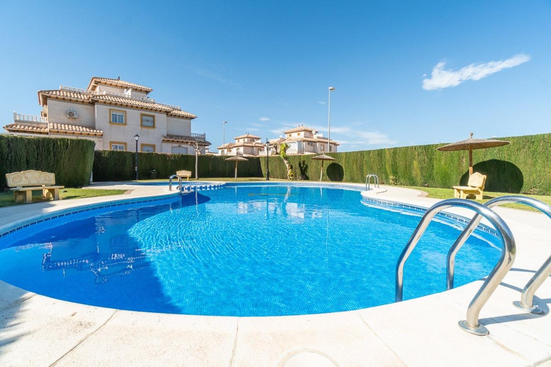 Resale - Apartamento - Orihuela Costa - Montezenia