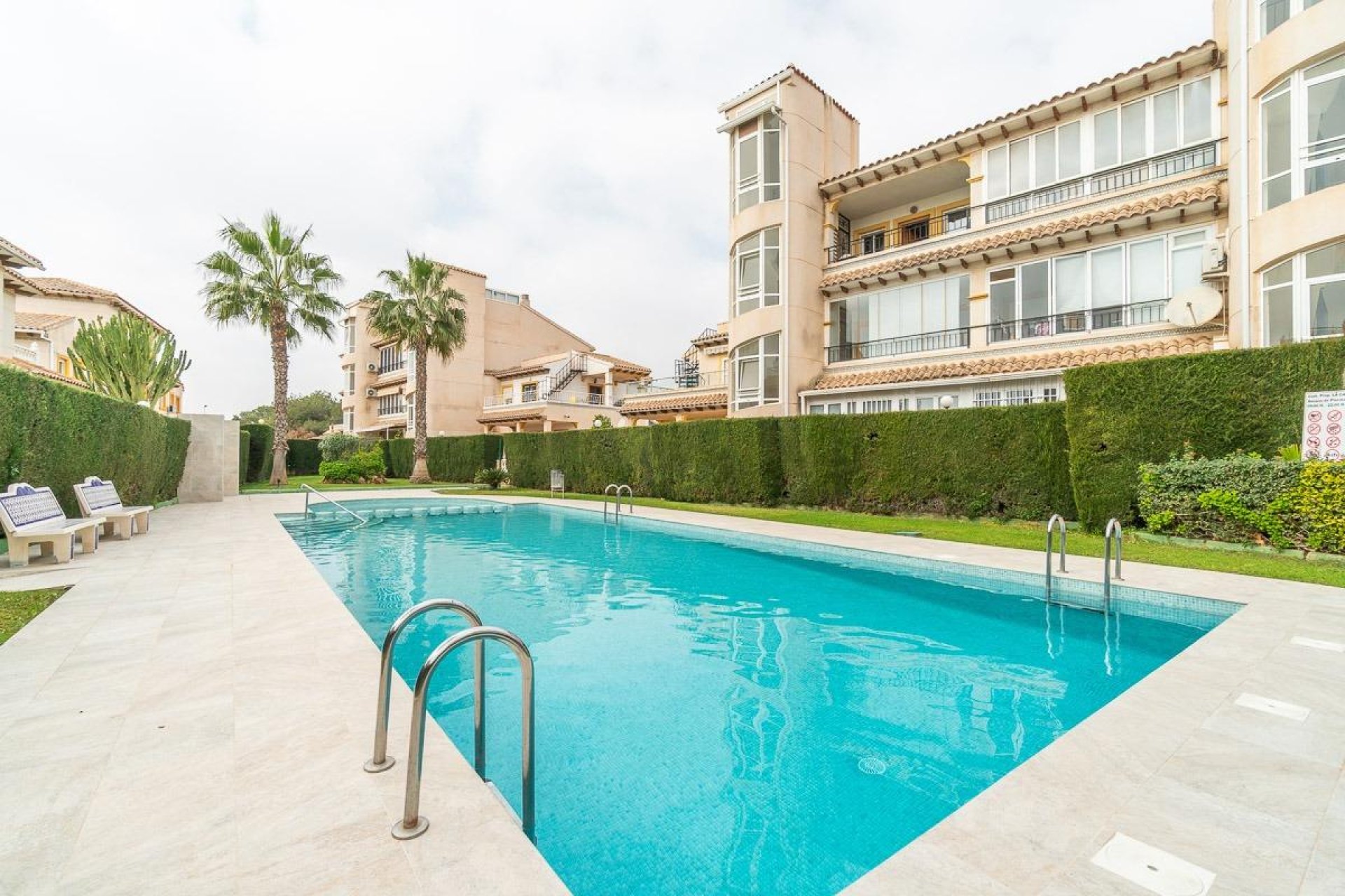 Resale - Apartamento - Orihuela Costa - Punta Prima