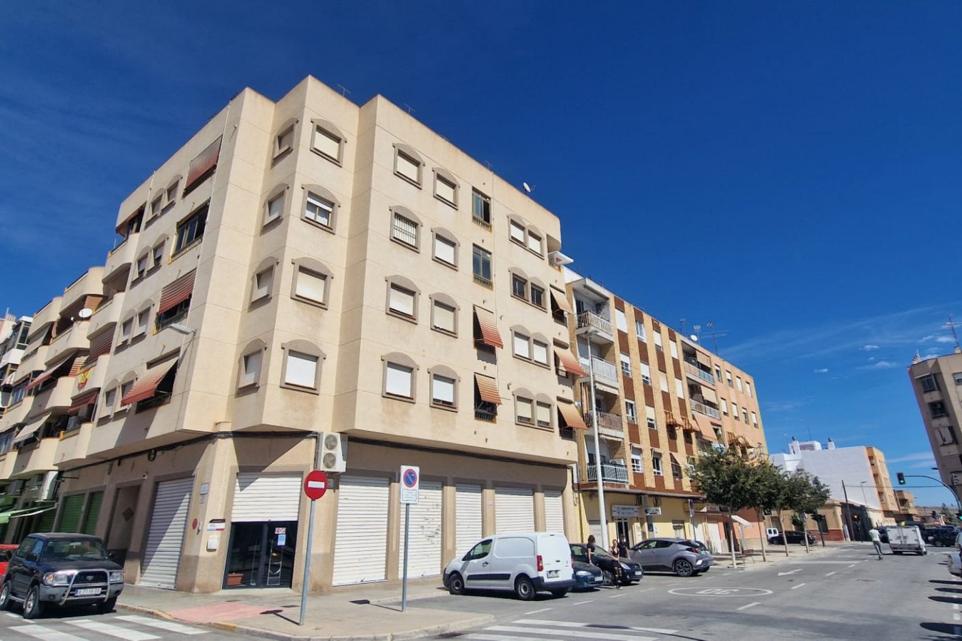 Resale - Apartamento - Torrellano - Centro