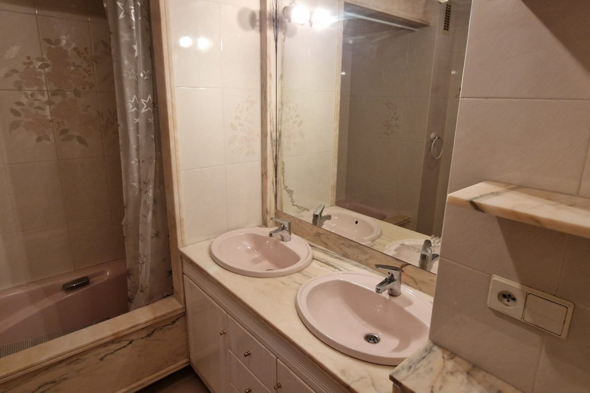 Resale - Apartamento - Torrellano - Centro