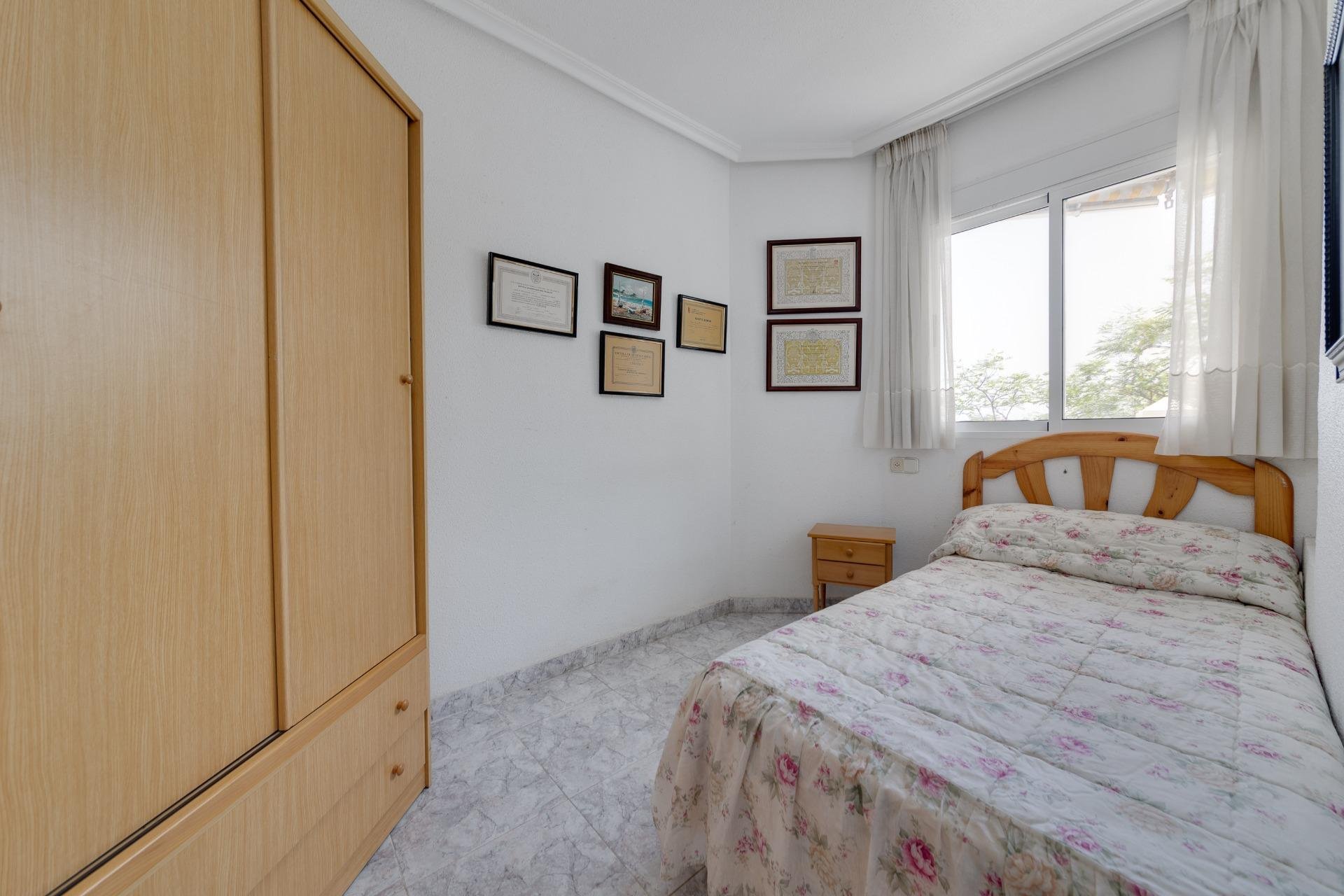 Resale - Apartamento - Torrevieja - Acequion