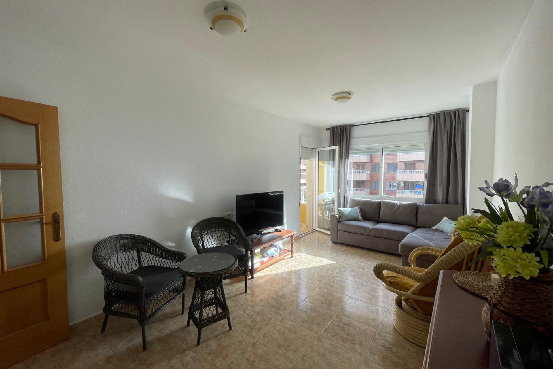 Resale - Apartamento - Torrevieja - Acequion