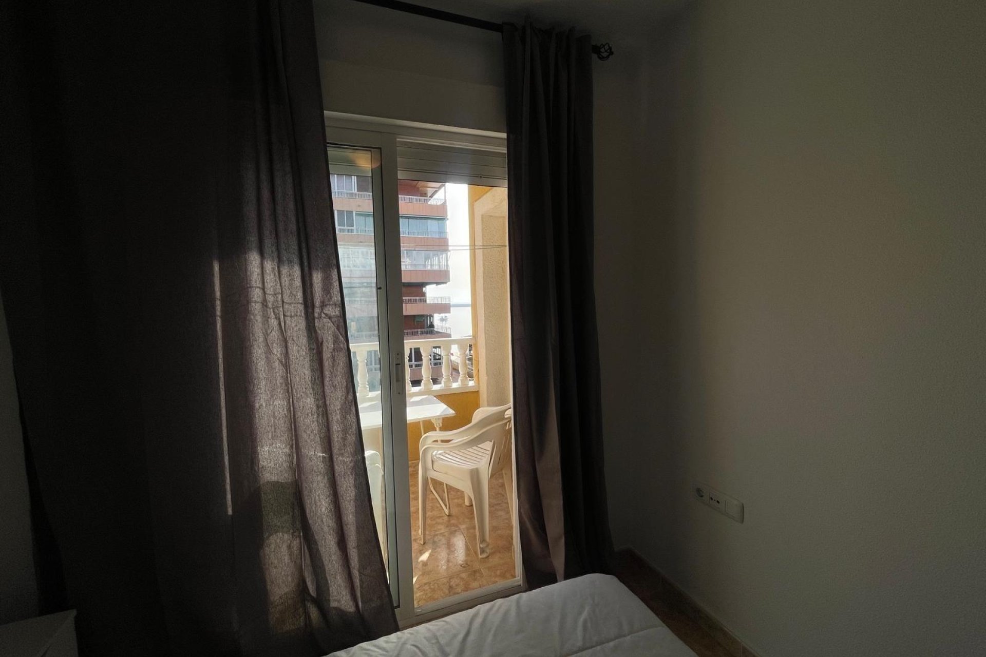 Resale - Apartamento - Torrevieja - Acequion