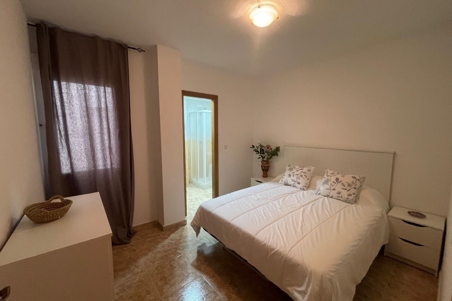 Resale - Apartamento - Torrevieja - Acequion