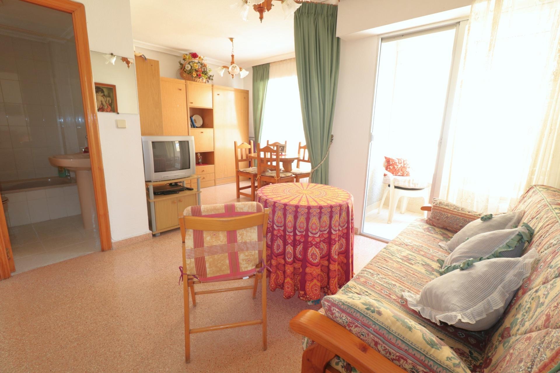 Resale - Apartamento - Torrevieja - Acequion