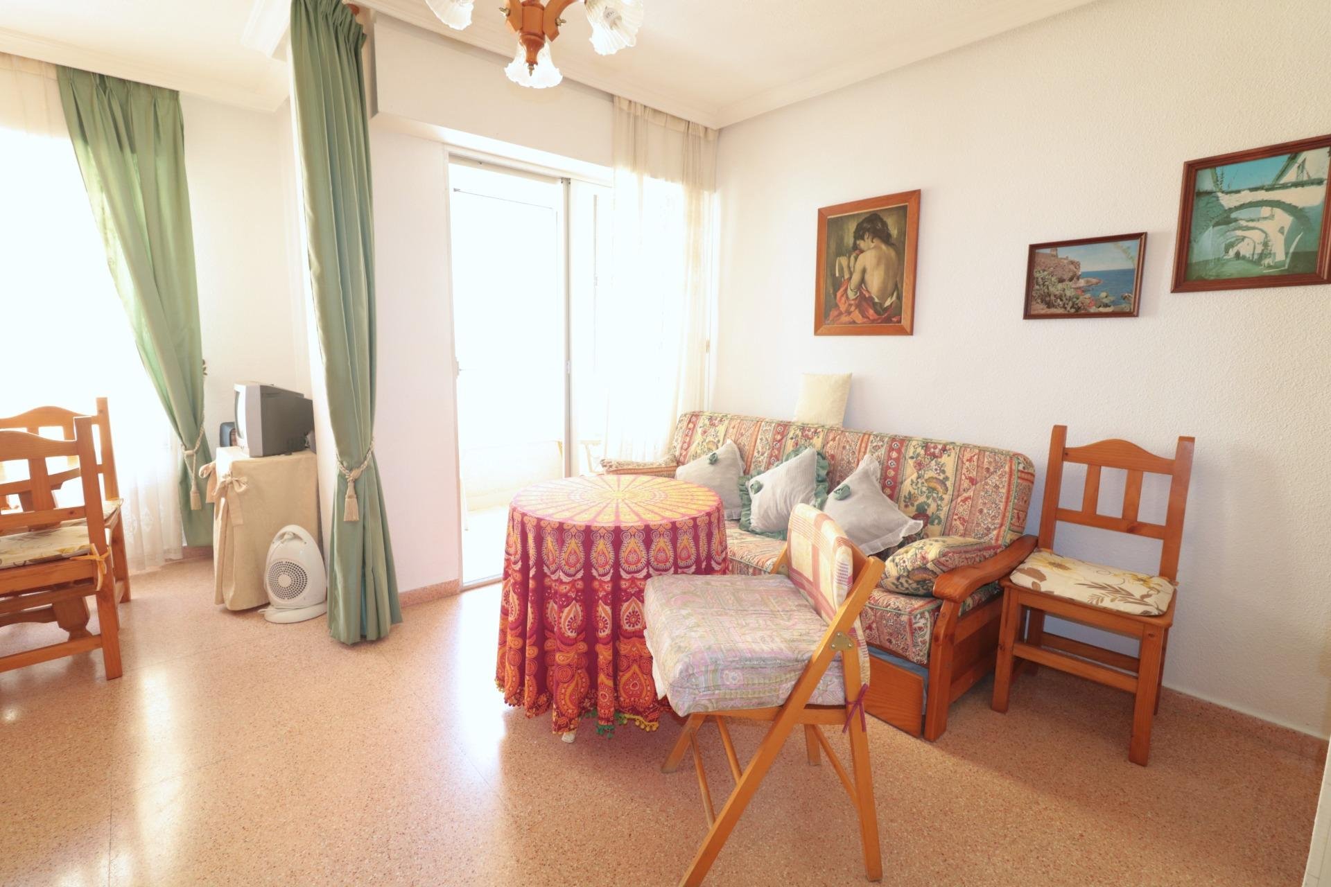 Resale - Apartamento - Torrevieja - Acequion