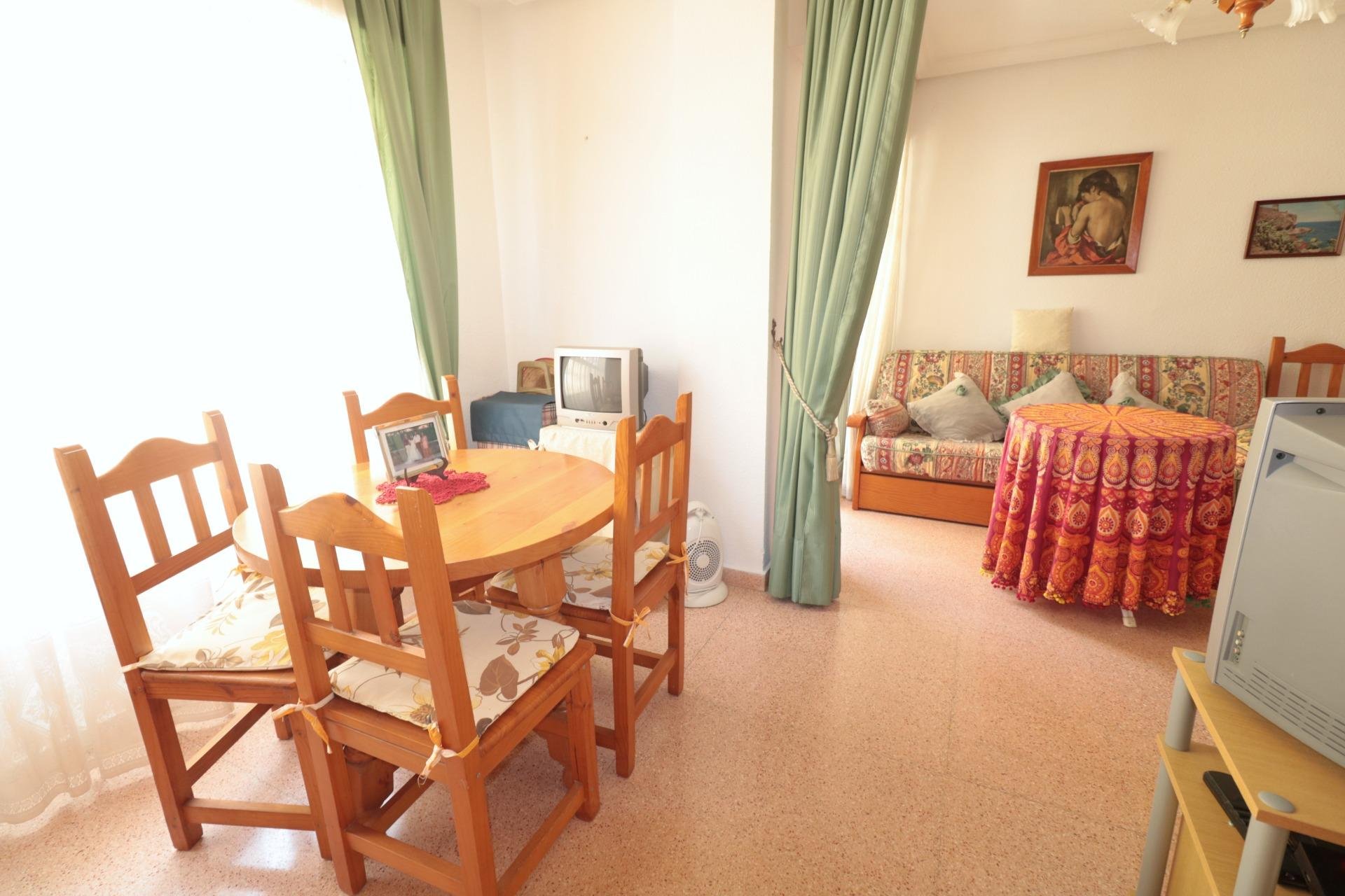 Resale - Apartamento - Torrevieja - Acequion