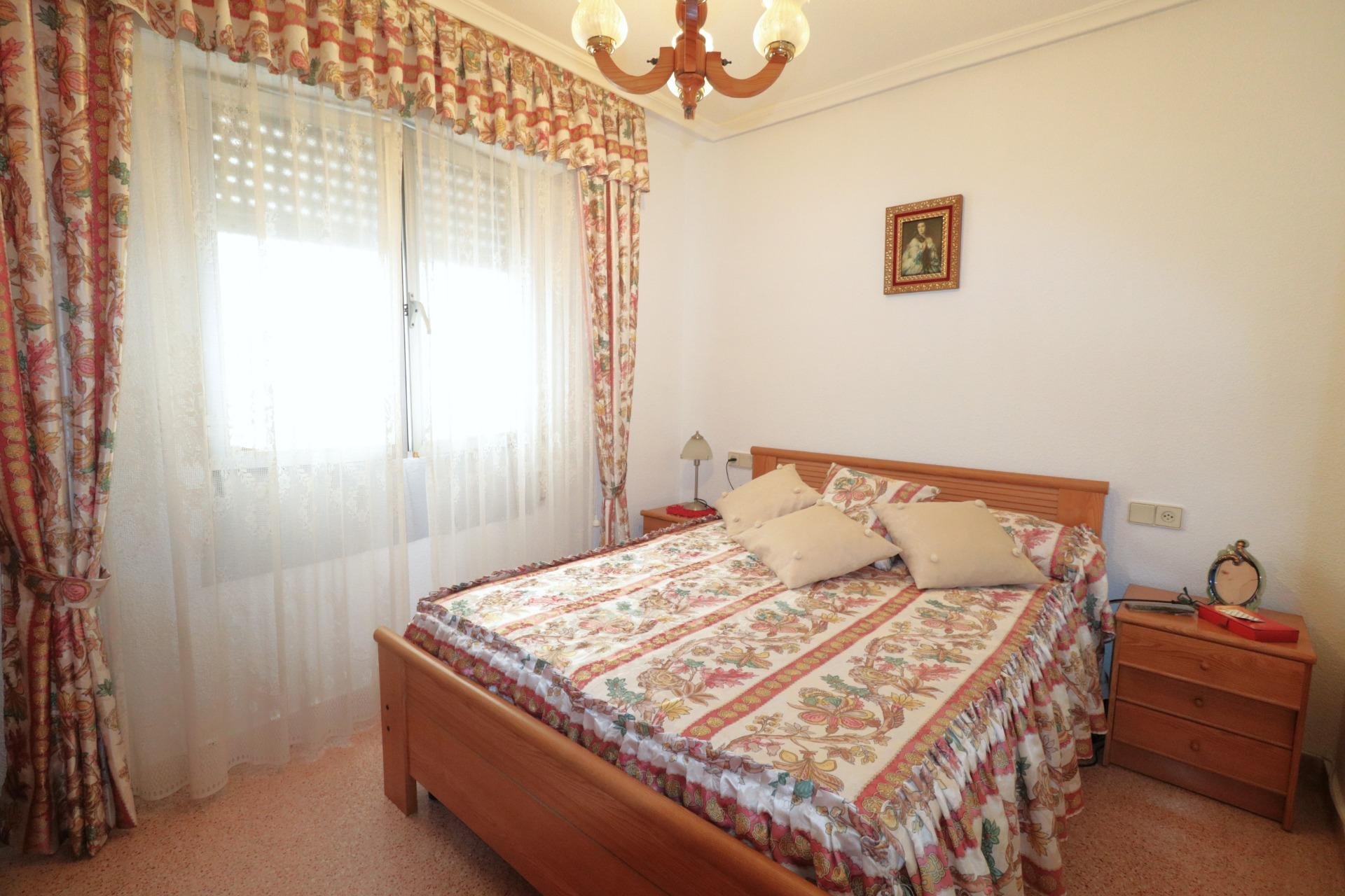 Resale - Apartamento - Torrevieja - Acequion