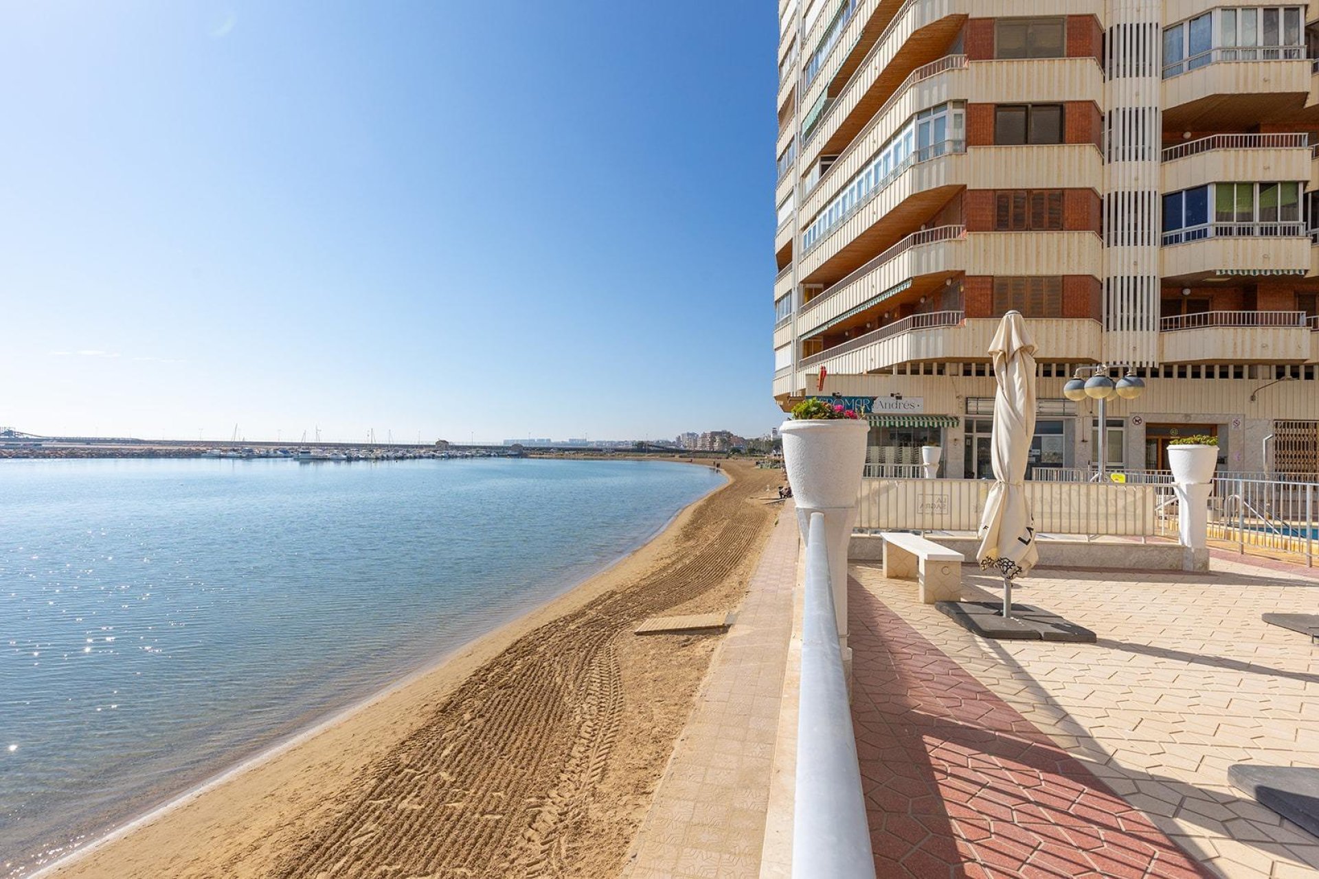 Resale - Apartamento - Torrevieja - Acequion