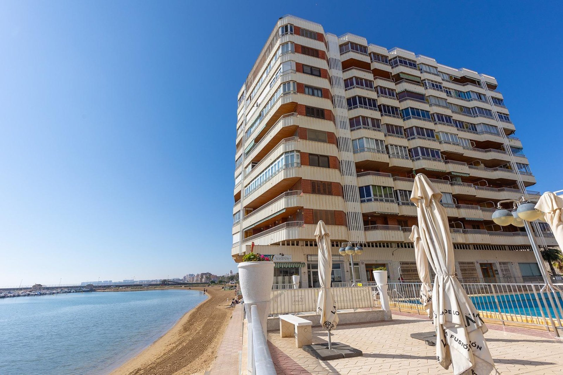 Resale - Apartamento - Torrevieja - Acequion