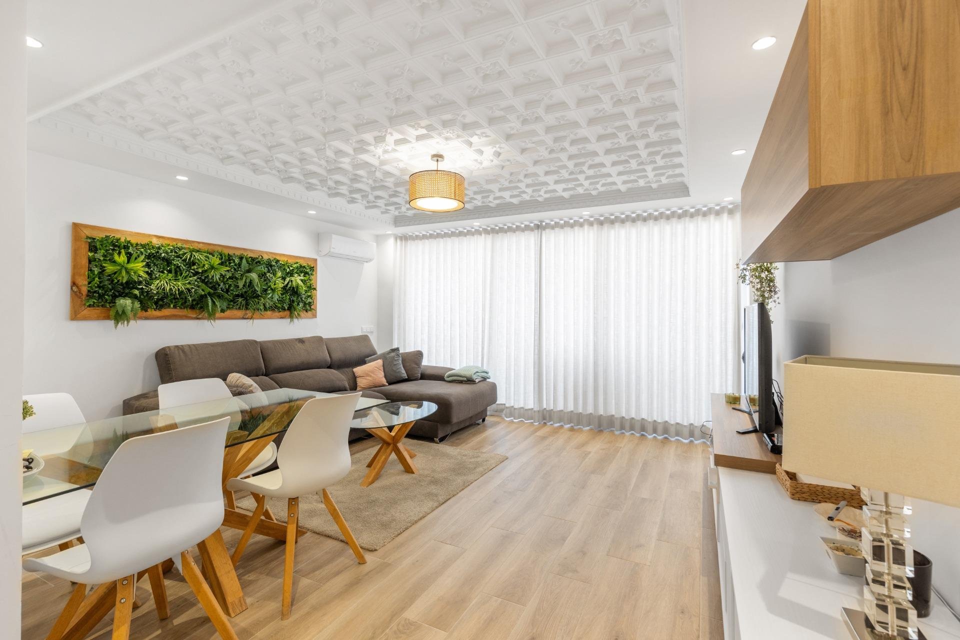 Resale - Apartamento - Torrevieja - Acequion