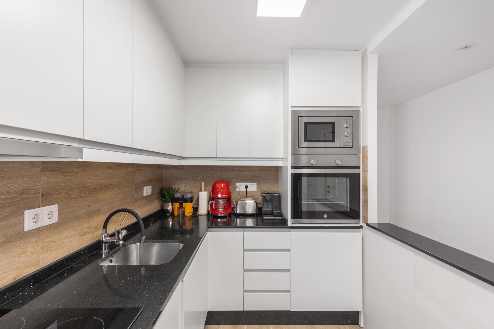 Resale - Apartamento - Torrevieja - Acequion