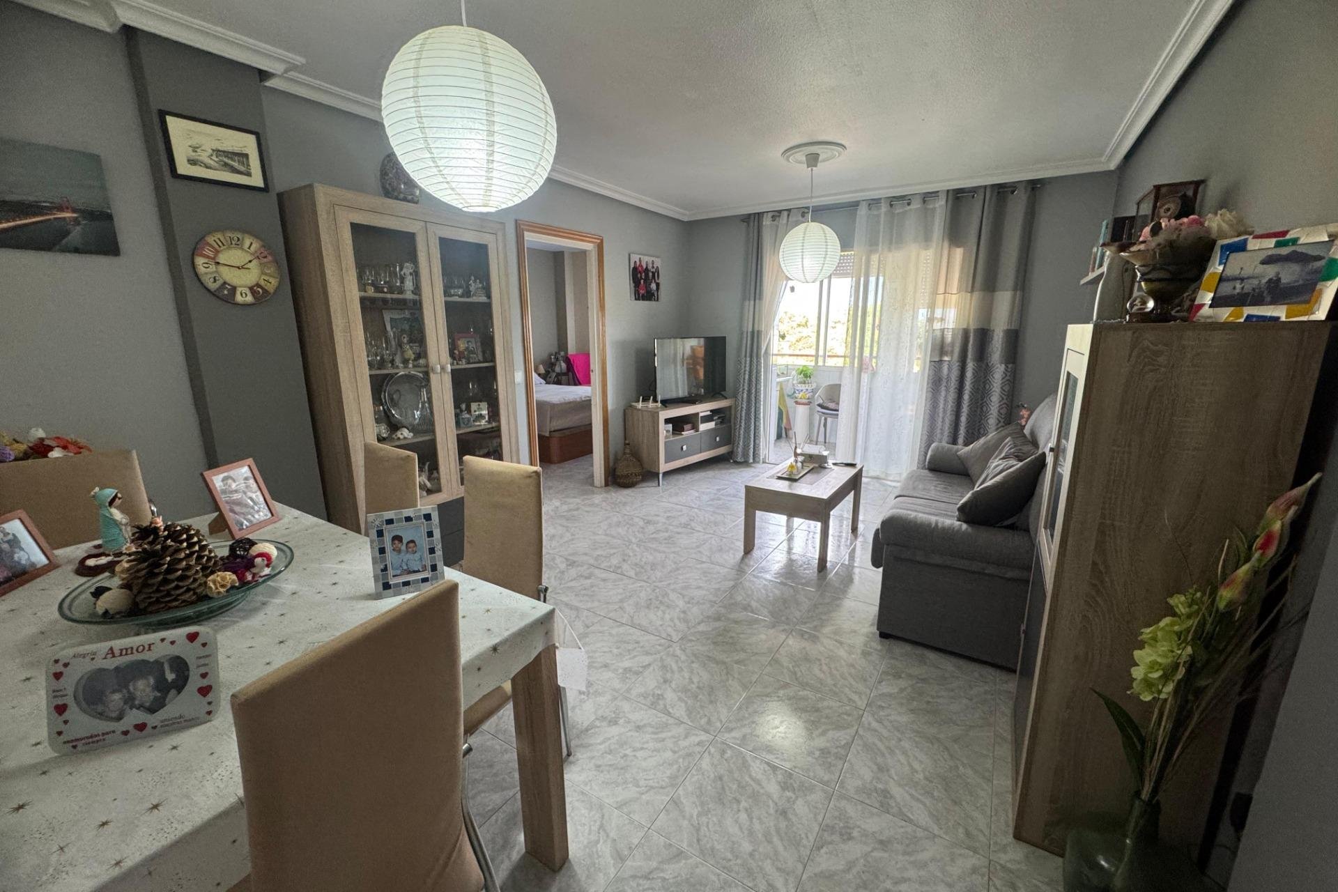 Resale - Apartamento - Torrevieja - Acequion