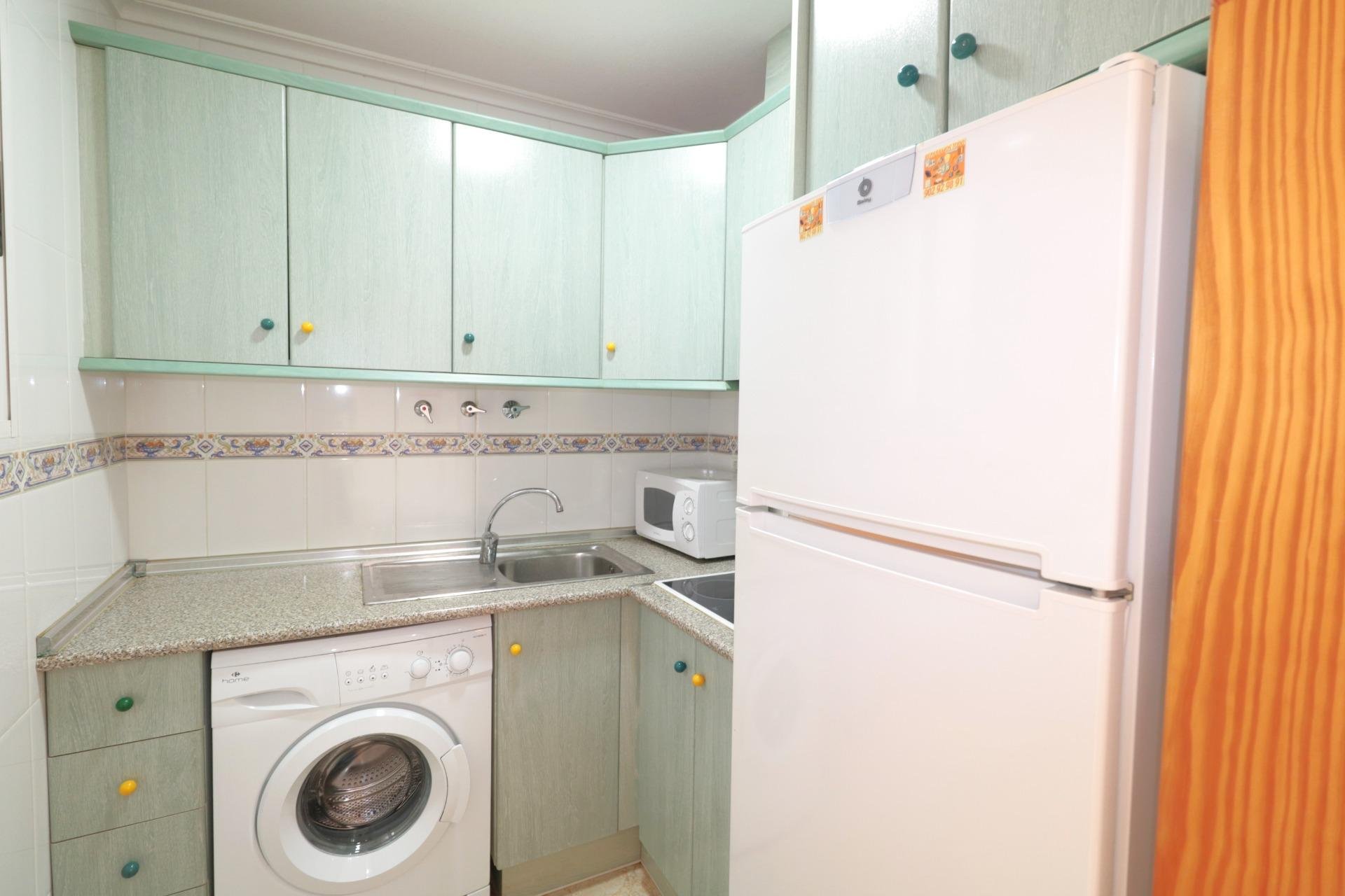 Resale - Apartamento - Torrevieja - Acequion