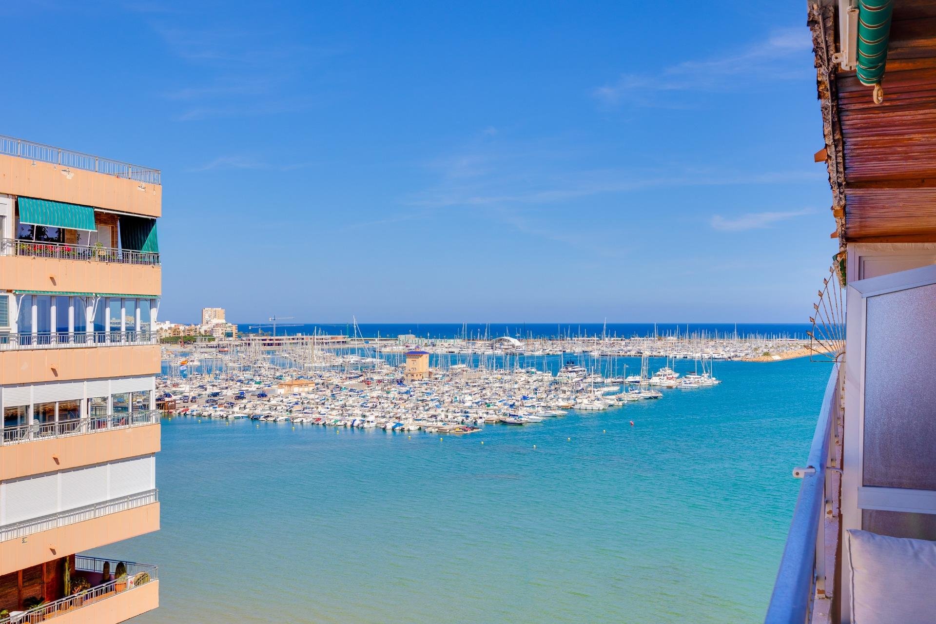 Resale - Apartamento - Torrevieja - Acequion