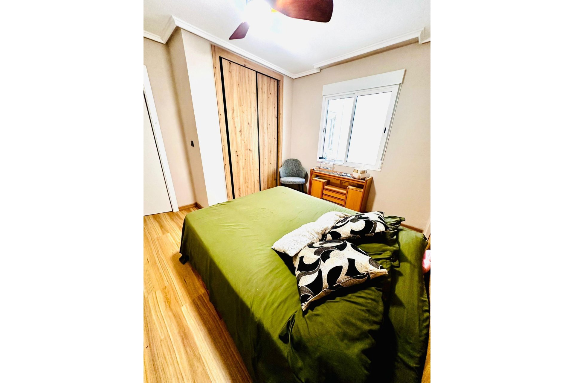 Resale - Apartamento - Torrevieja - Acequion